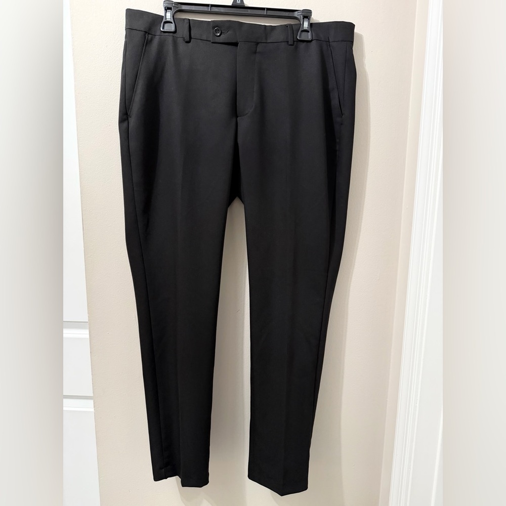 Boohoo Man Dress Pants Trousers Men’s Size 34R Black Tapered Leg Flat Front